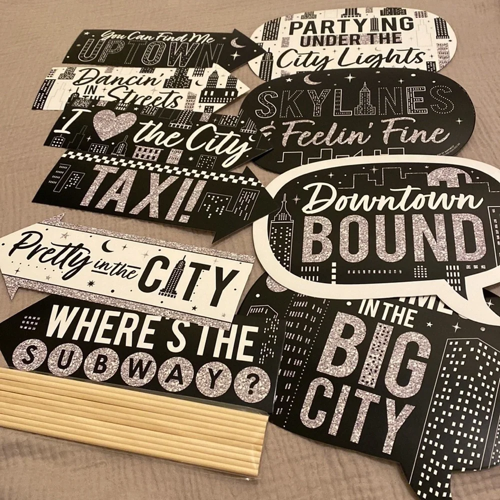 Big Dot of Happiness Funny New York. Photo Booth Props Kit 10pcs . Set 2 pieces